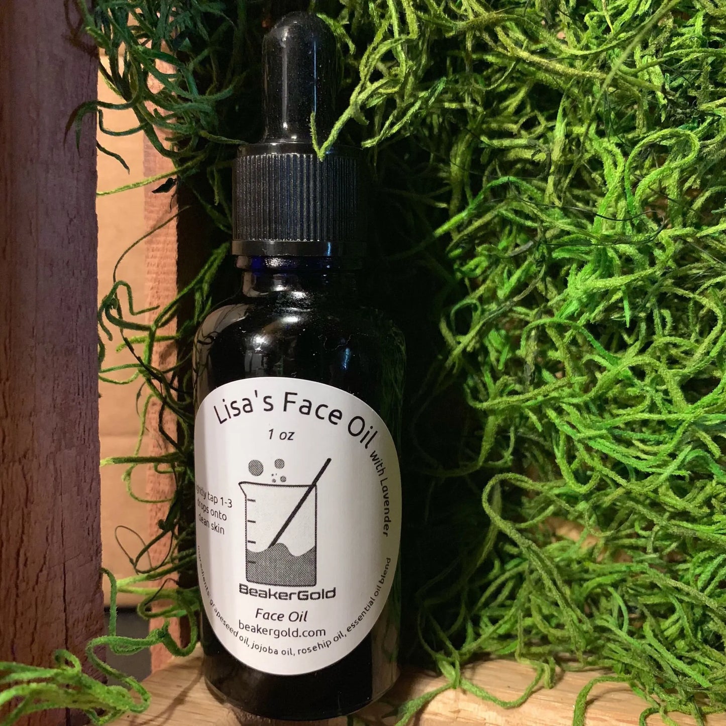 Lisa’s Face Oil BeakerGold